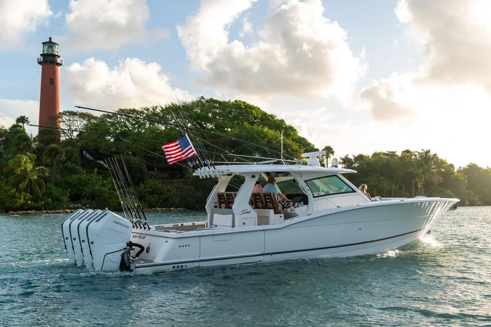 Scout 435 LXF Li-Ion Seakeeper